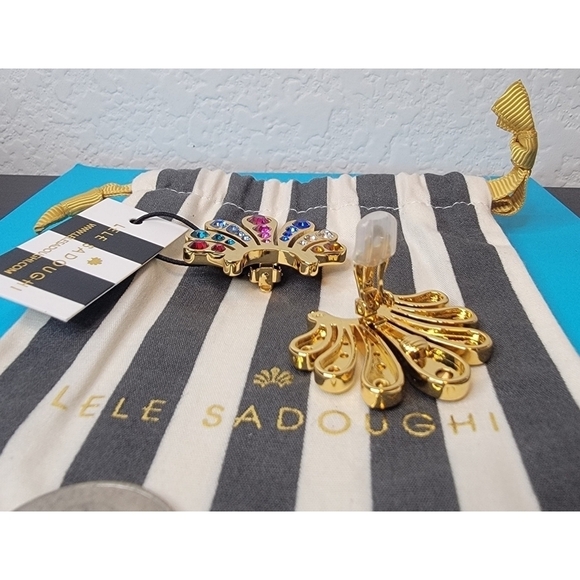 NWT Lele Sadoughi Crystal Button Earrings - Picture 4 of 9